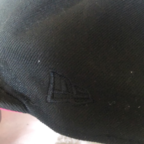 NEW ERA black fitted Toronto Blue Jays baseball cap. Size 7 3/8. - Picture 8 of 14